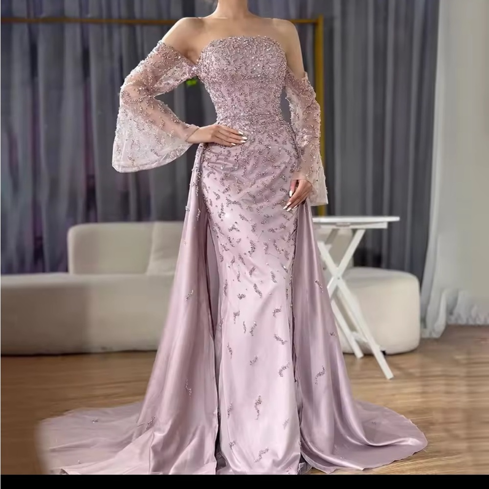 ViVI Lavender Long Sleeve Gown